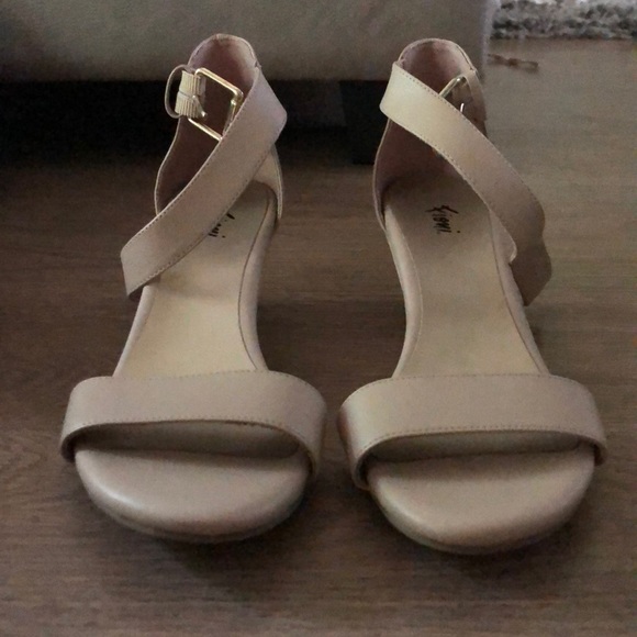 Wedges - Picture 2 of 4